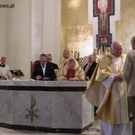 konsekracja kościoła pw. św. Ojca Pio (37).JPG