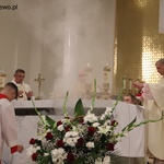 konsekracja kościoła pw. św. Ojca Pio (76).JPG